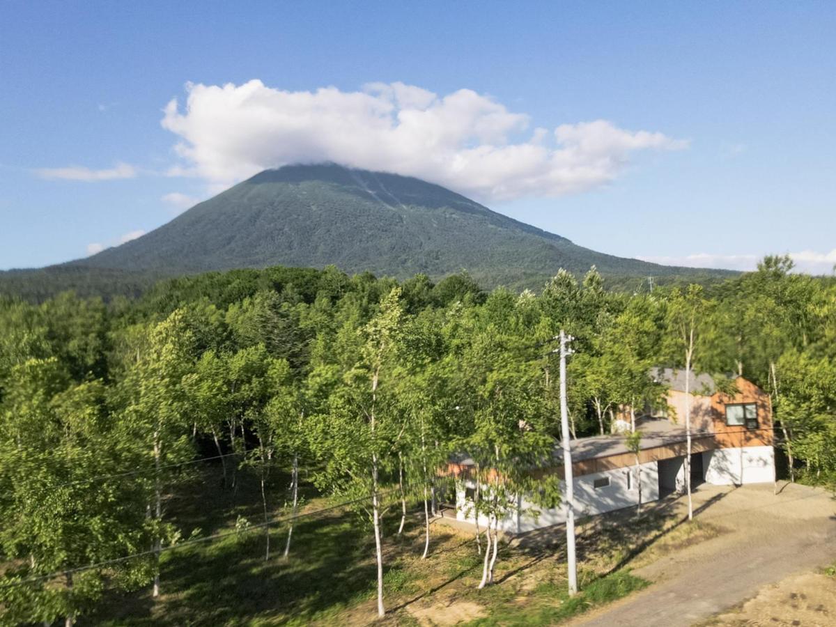 Coboushi オモヤ Guest House Niseko Exterior foto